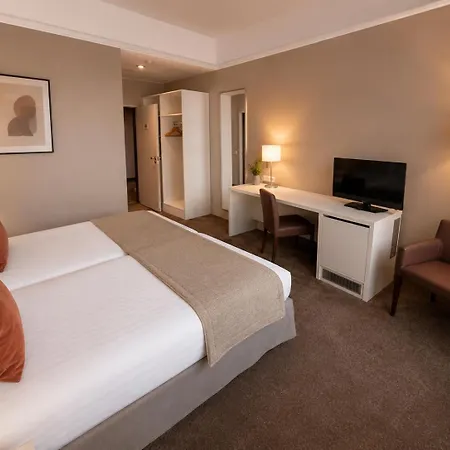 Hotel Guestified Grand Airport Düsseldorf 4*