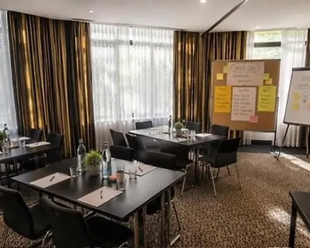 Guestified Grand Airport Duesseldorf Hotel 4*