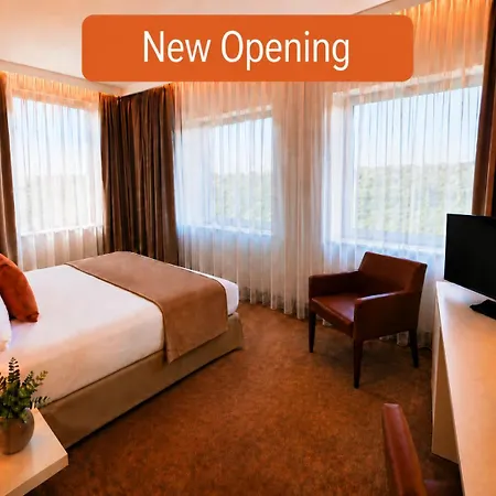 Guestified Grand Airport Duesseldorf Hotel 4*