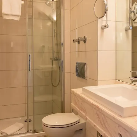 Hotel Guestified Grand Airport Düsseldorf Ratingen