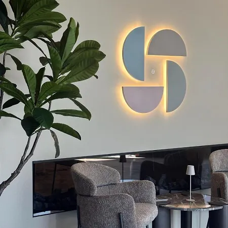 Guestified Grand Airport Duesseldorf Hotel 4*