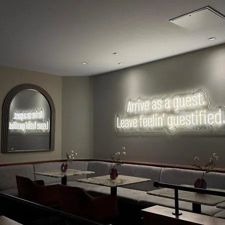 Guestified Grand Airport Düsseldorf Hotel 4*